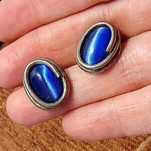 Vintage 925 Sterling Silver Wrapped Blue Cat Eye Stone Stud Pierced Earrings